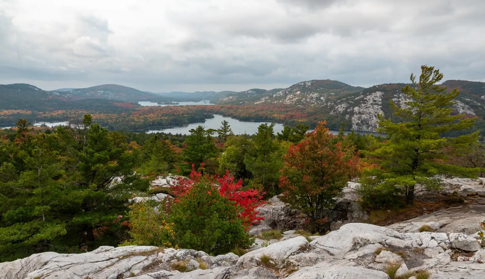 Hiking The Crack in Killarney Provincial Park